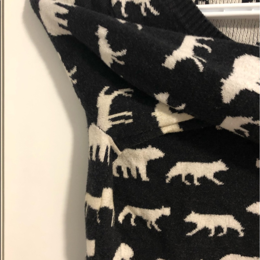 Fall sweater !! Animal pattern - Picture 3 of 7